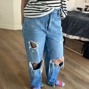 Wide leg BDG ripped lightwash jeans